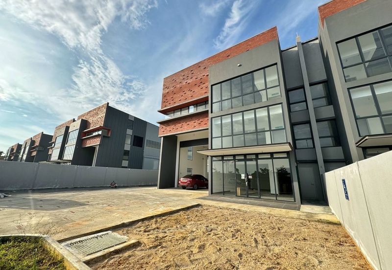 Elmina Business Park