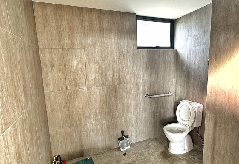 Elmina Business Park