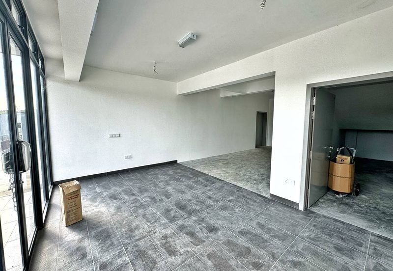 Elmina Business Park