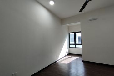 Embayu Damansara West Condominium @ Taman Subang Murni U5, Shah Alam
