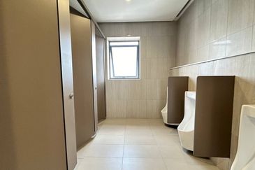 Menara EcoWorld (The Stride Strata Office @ BBCC)