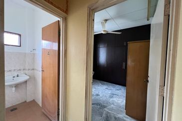 Taman Tasik Semenyih (Lake Residence)