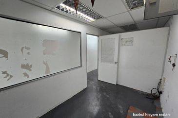 Jalan Impian Mahkota, Kampung Sungai Kantan