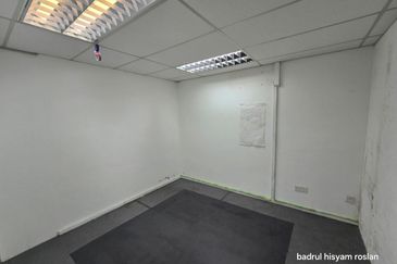 Jalan Impian Mahkota, Kampung Sungai Kantan