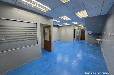 Jalan Impian Mahkota, Kampung Sungai Kantan