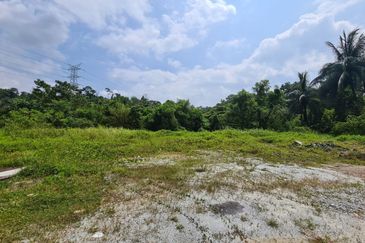 [4 ACRES] Land Suitable for Commercial Desa Vista @ Sepang, Selangor