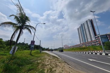 [4 ACRES] Land Suitable for Commercial Desa Vista @ Sepang, Selangor
