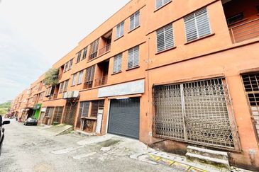 Jalan Pulau Lumut P U10/P @ Alam Budiman