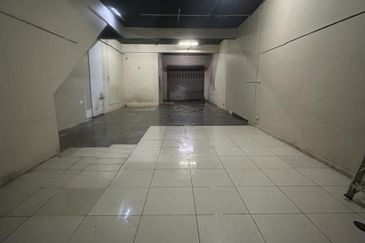 Jalan Pulau Lumut P U10/P @ Alam Budiman