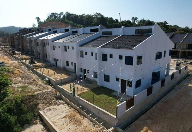 PROJEK BARU TERES 2 TINGKAT DI JENDERAM @ SALAK TINGGI