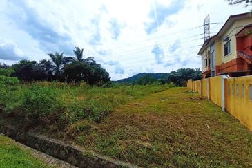 Putra Hill Residency