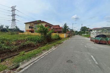 Putra Hill Residency