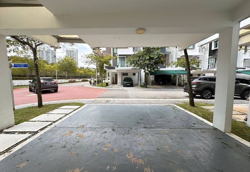 Symphony Hills Schubert