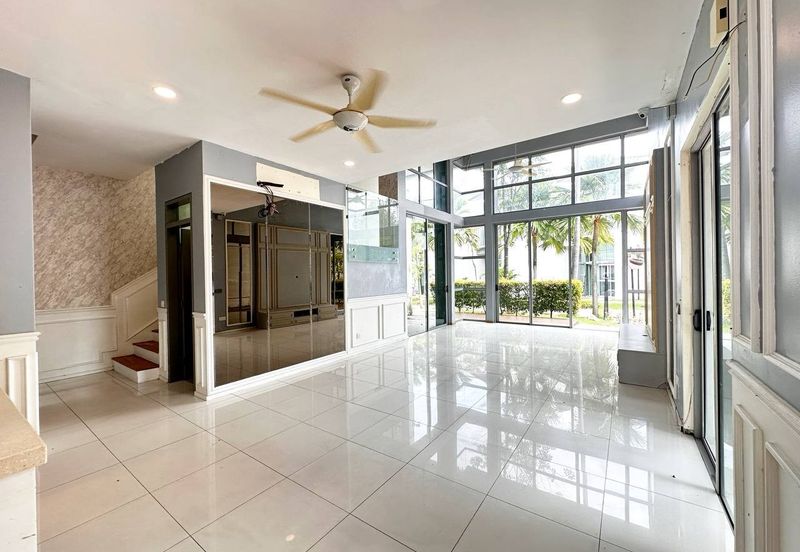 Symphony Hills Schubert