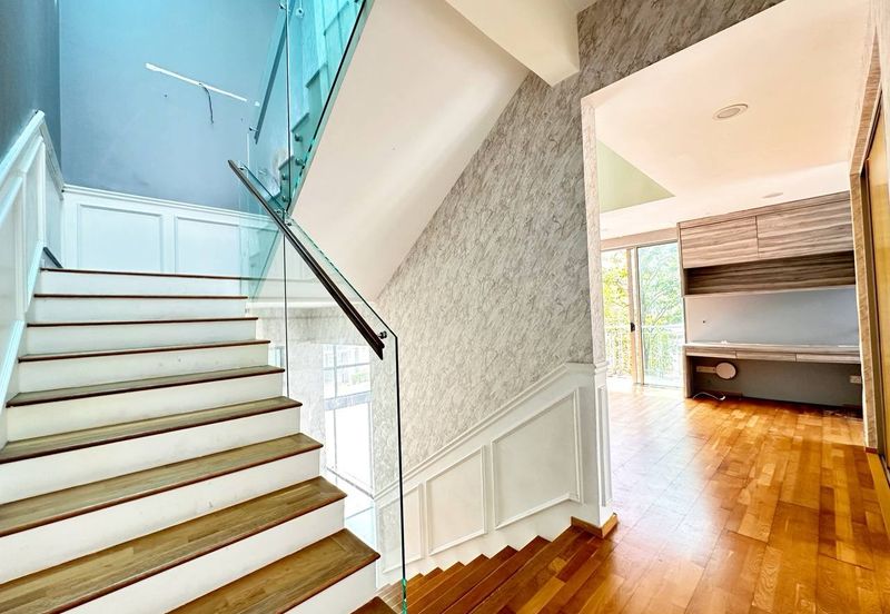 Symphony Hills Schubert