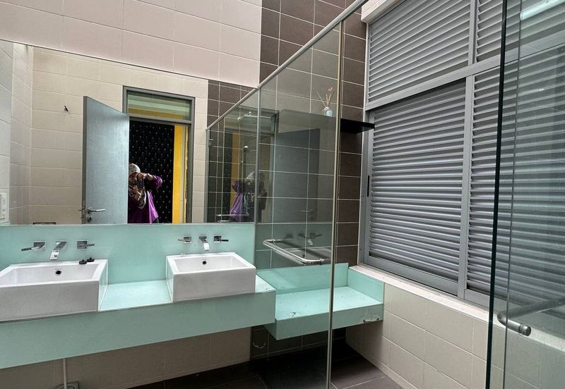 Symphony Hills Schubert