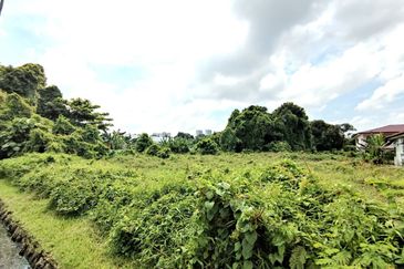 [TANAH RATA] Bungalow Lot Kg. Sri Aman Tengah @ Puchong, Selangor