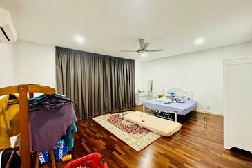 Lagenda Waterfront Homes