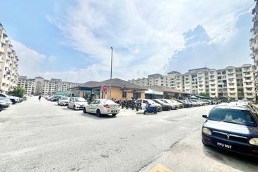 Pangsapuri Subang Suria