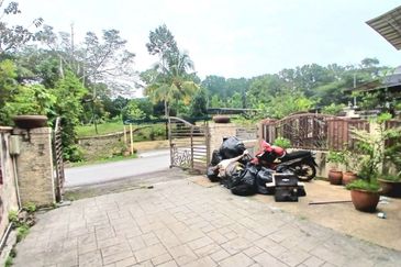 Jalan Suasana, Bandar Tun Hussein Onn