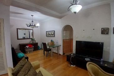 Jalan Suasana, Bandar Tun Hussein Onn