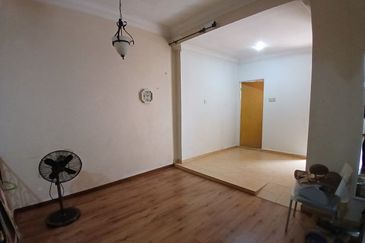 Jalan Suasana, Bandar Tun Hussein Onn