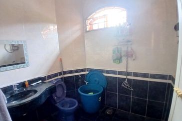 Jalan Suasana, Bandar Tun Hussein Onn