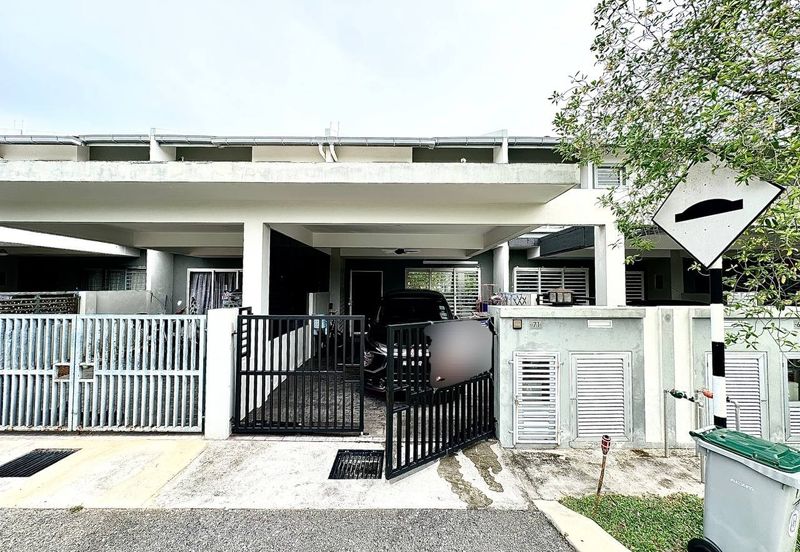 Albury 2, Taman Tasik Senangin