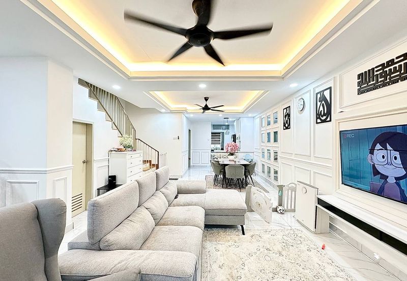 Albury 2, Taman Tasik Senangin