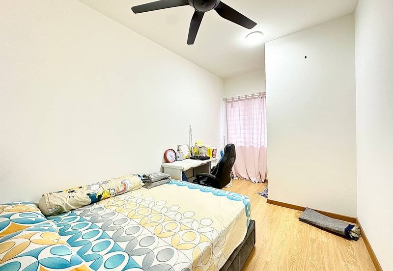 Albury 2, Taman Tasik Senangin