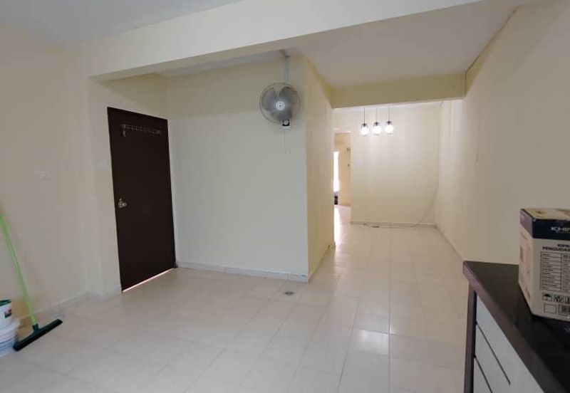 Taman Salak Baiduri, Labu