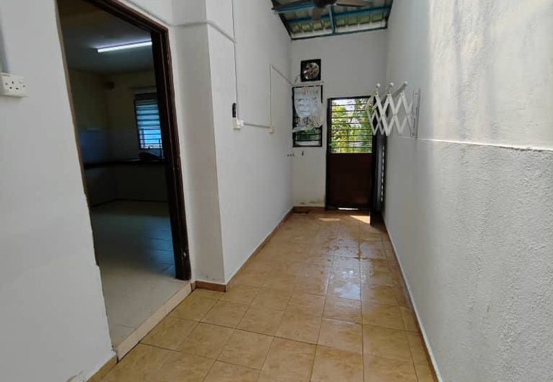 Taman Salak Baiduri, Labu