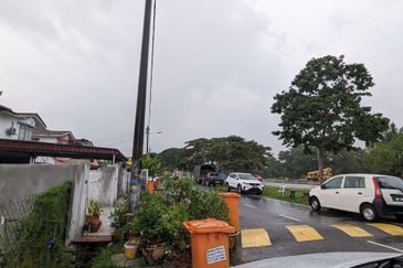 Jalan Bukit Sentosa 2 