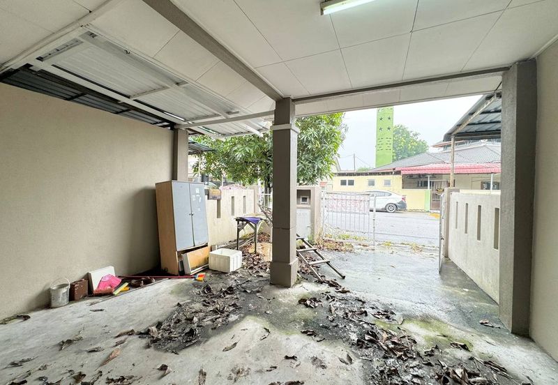 Jalan Kebun Nenas 1A/KS7