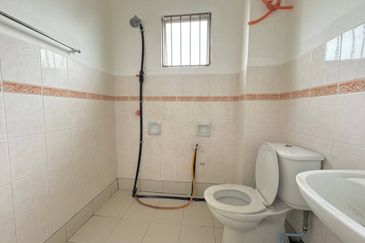 Jalan Kebun Nenas 1A/KS7