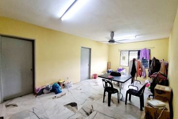 Flat PKNS, Seksyen 7