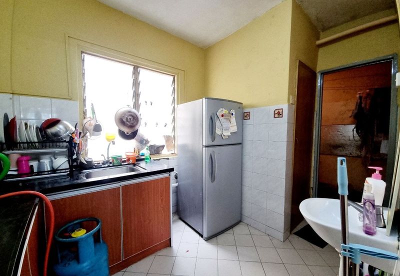 Flat PKNS, Seksyen 7