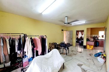 Flat PKNS, Seksyen 7