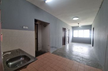 Rumah Pangsa Impian, Bandar Saujana Putra