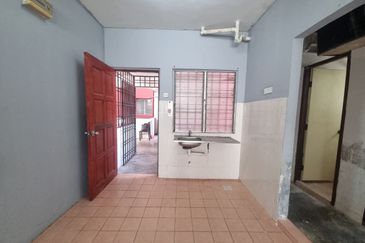 Rumah Pangsa Impian, Bandar Saujana Putra