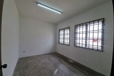 Rumah Pangsa Impian, Bandar Saujana Putra