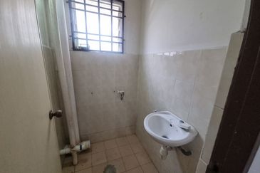 Rumah Pangsa Impian, Bandar Saujana Putra