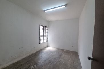 Rumah Pangsa Impian, Bandar Saujana Putra