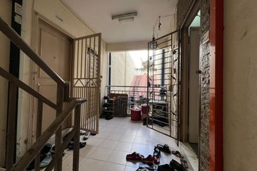 Apartment Teratai, Taman Sutera