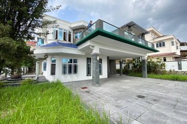 Impian Golf & Country Club