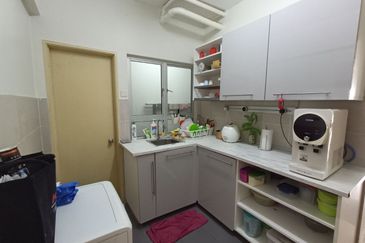 Pangsapuri Jenderam Indah