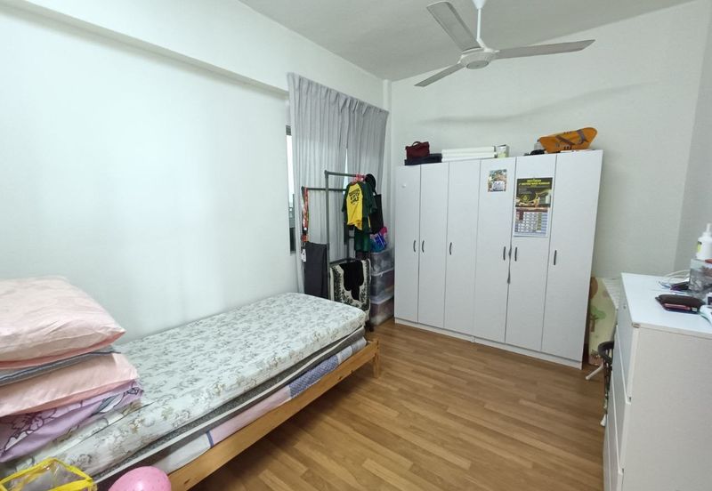 Pangsapuri Jenderam Indah