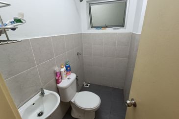 Pangsapuri Jenderam Indah