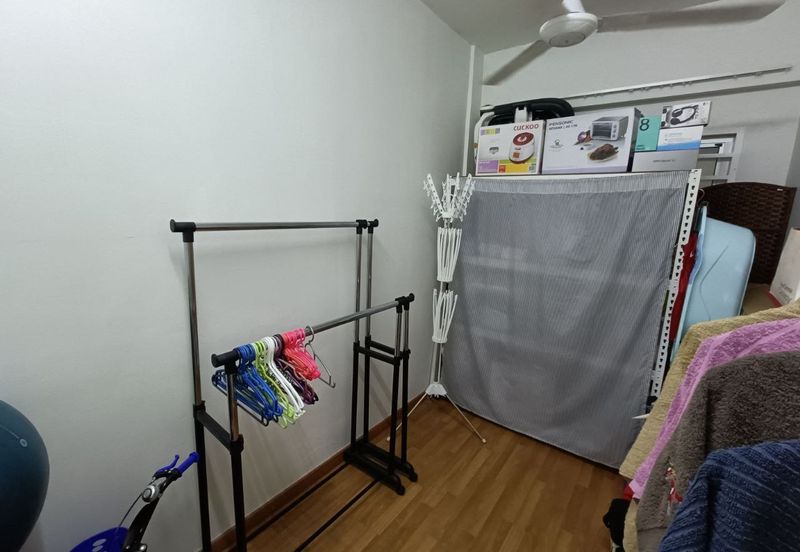 Pangsapuri Jenderam Indah