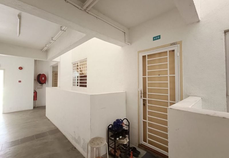 Pangsapuri Jenderam Indah